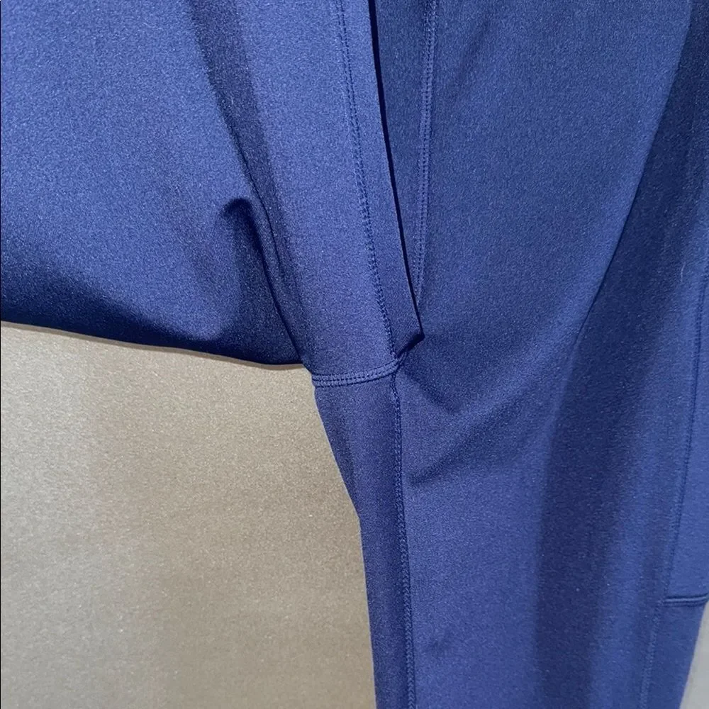 Navy Blue Leggings with Black Accents - Picture 5 of 6